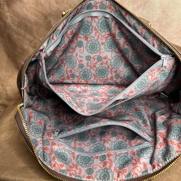 Hobo the Original Brown Leather Shoulder Bag Full Zip Paisley Lining Indie Y2K - Picture 12 of 13